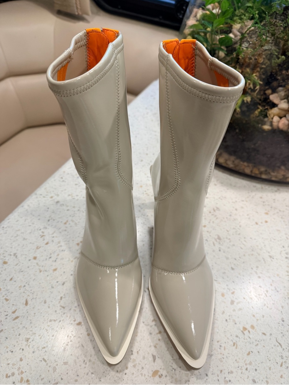 Fendi Patent Mid-Calf Pointed Toe Boots in Cream with Orange Zip - Picture 7 of 8